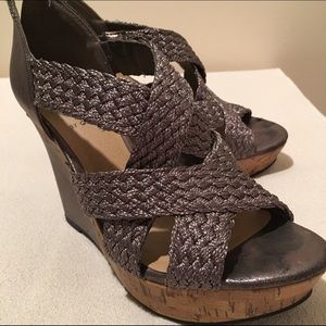 Guess Gray/purple metallic Wedge.