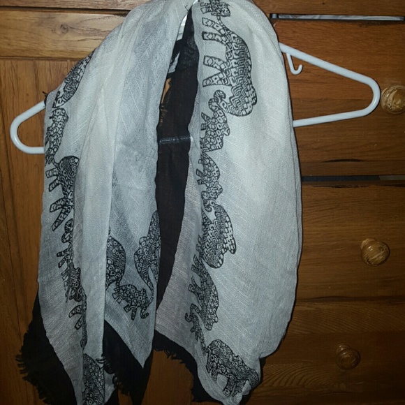 Elephant detail scarf