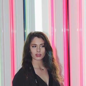 Meet your Posher, Lexi