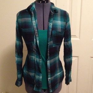Plaid l/s button down shirt