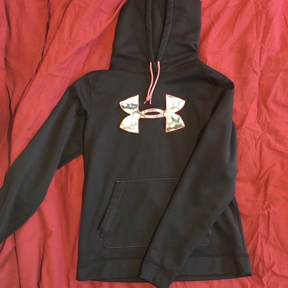 Under armor sweatshirt