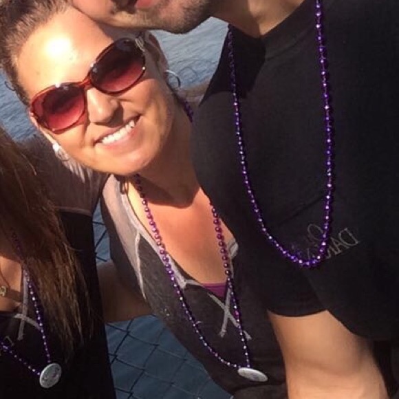 Meet your Posher, Nicole - Picture 1 of 1