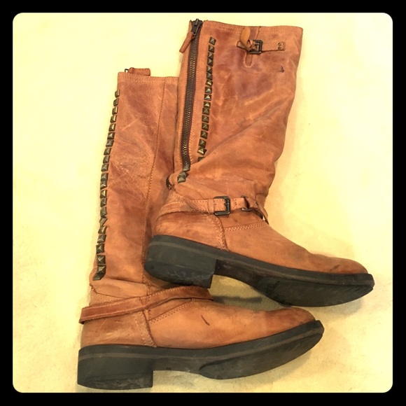 Steve Madden Shoes - Steve Madden studded boots