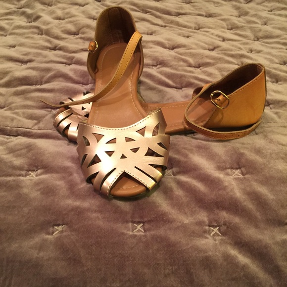 Metallic and Camel Sandel