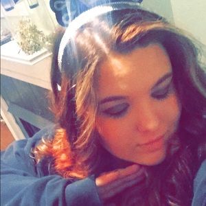 Meet your Posher, Haley