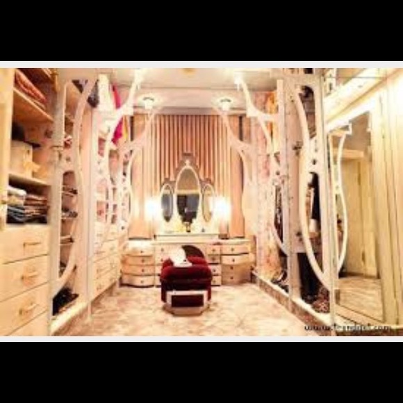 Welcome to my world! - Picture 1 of 1