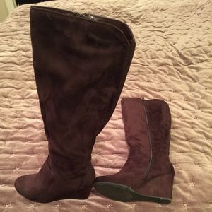Brown Suede Zip up Boots