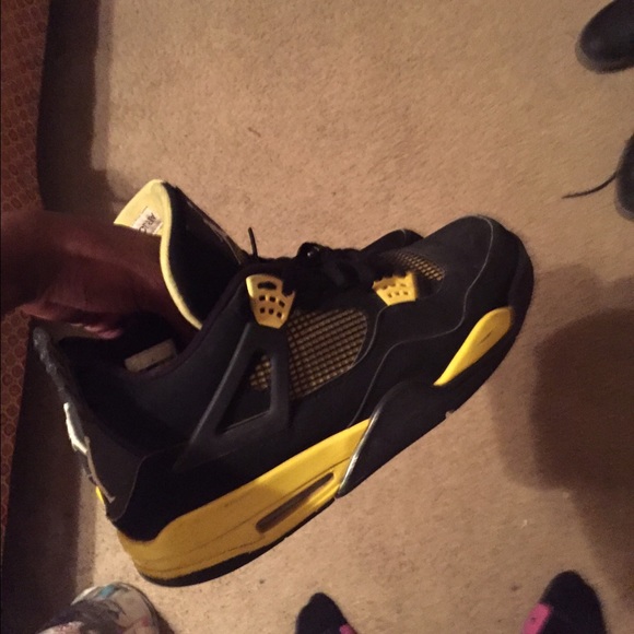 Thunder 4s - Picture 4 of 4