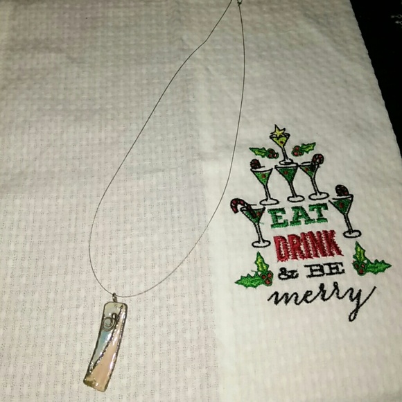NWOT Handmade Artisinal Pendant Necklace