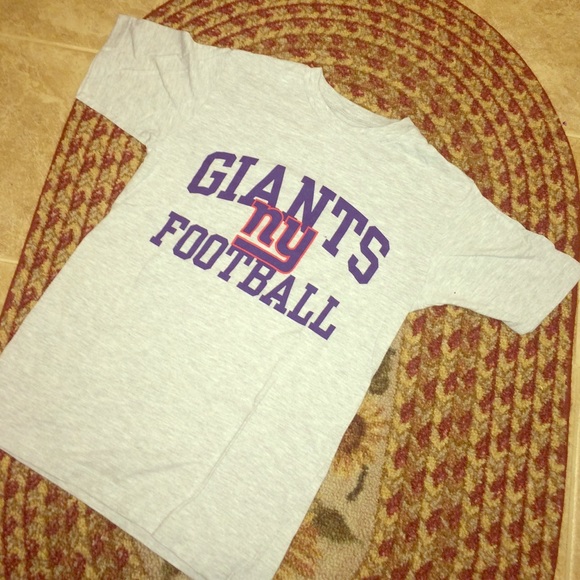 NFL Team Apparel  Tops - NY Giants Tee🏈