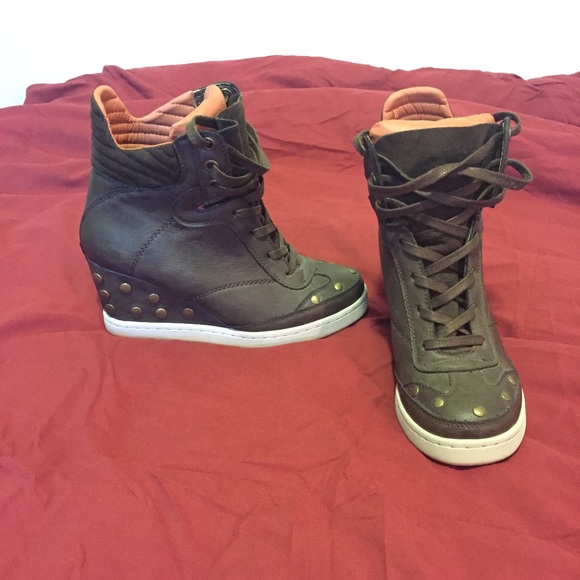 Brown sneaker wedges