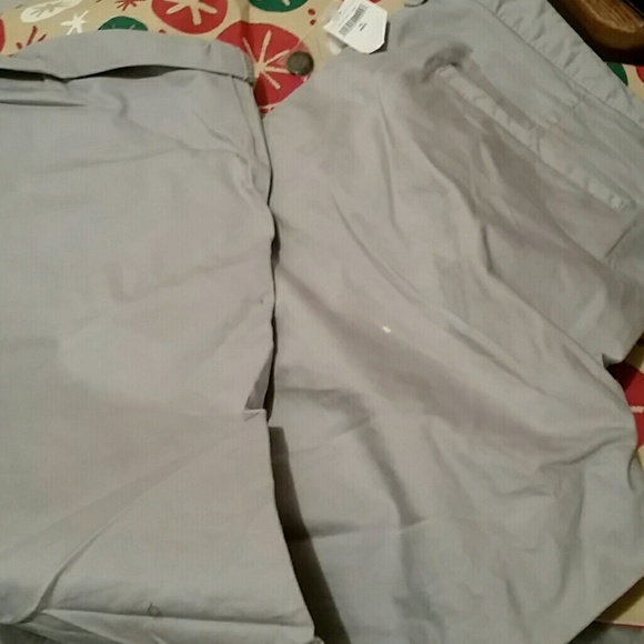 Khaki - Picture 4 of 4