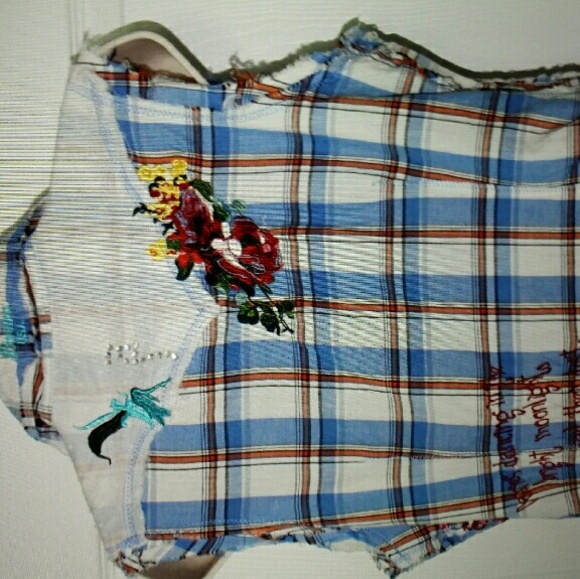 Top - Picture 2 of 4