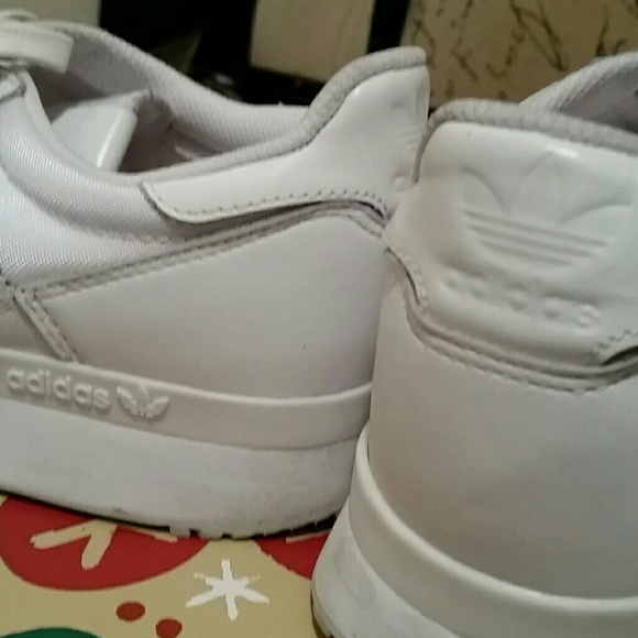 Sneakers, white - Picture 4 of 4