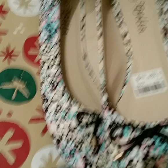 Flats - Picture 2 of 4