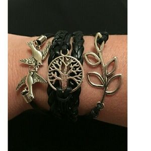 Friendship bracelet