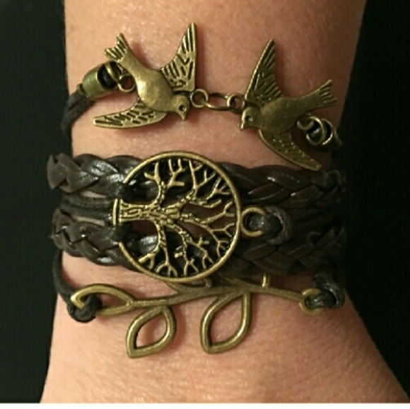 Friendship bracelet