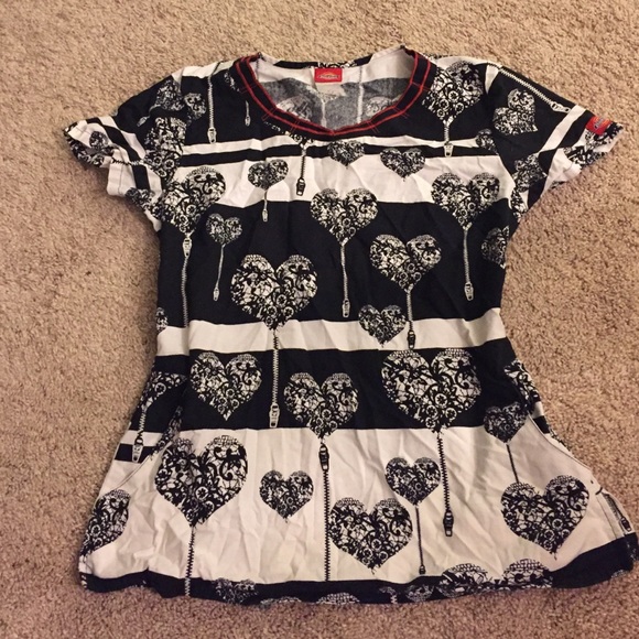 Black &white w/ red trim scrub top, Dickies sz sm