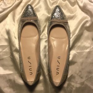 Beautiful silver glitter flats by Unisa