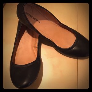Classic black flats