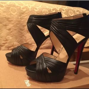 Sold! Louboutin 39.5 - box, dust bag and receipt