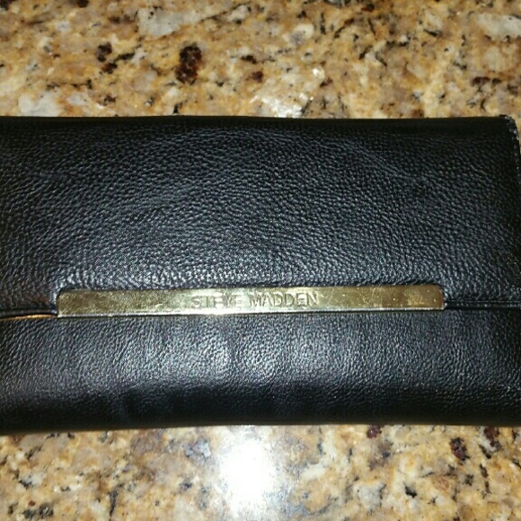 Steve Madden black wallet