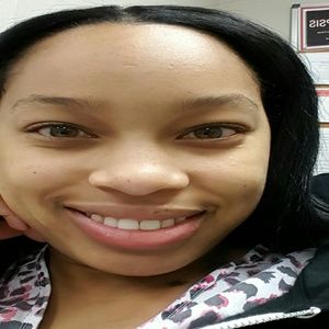 Meet your Posher, Talia
