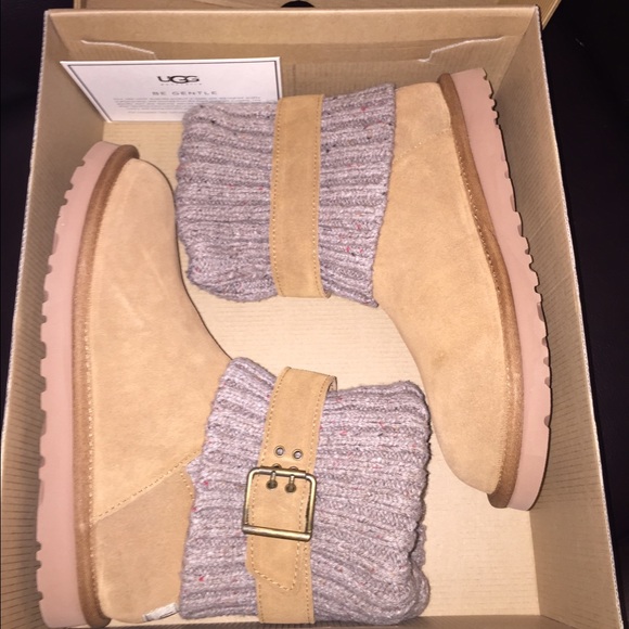 🎉NWT! The UGG" Cambridge Boots! - Picture 2 of 4
