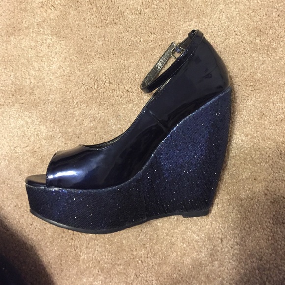 Madden Girl wedges - Picture 2 of 3