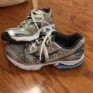 Mizuno Women's Running Shoes