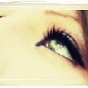 Meet your Posher, Danica