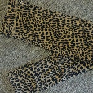 Victoria Secret cheetah print leggings