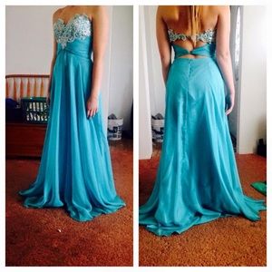Light blue prom dress!