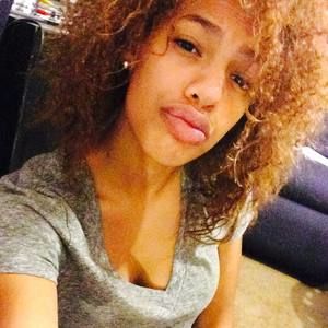 Meet your Posher, Ayriana