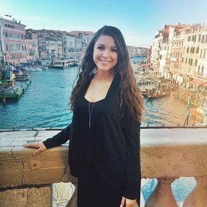 Meet your Posher, Julie