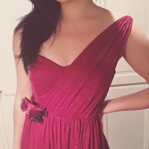 Short red party dress