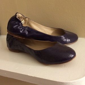 Mossimo purple flats/lightly used