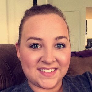 Meet your Posher, Dana