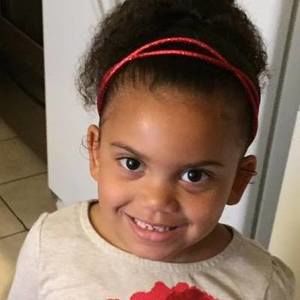 Meet your Posher, Nikki