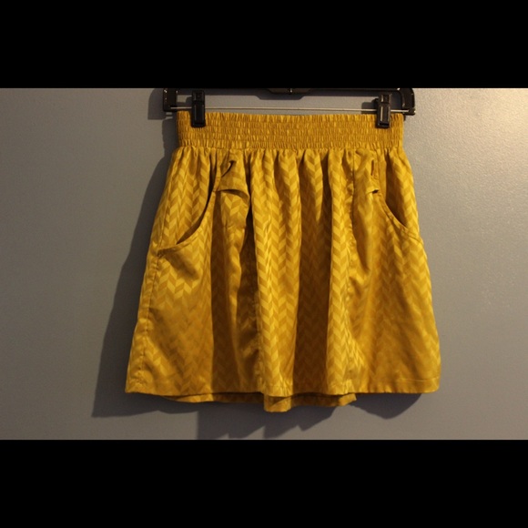 Sound&Matter Gold Metallic Skater Skirt