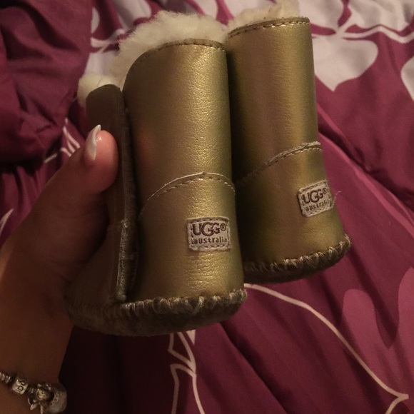 kid uggs