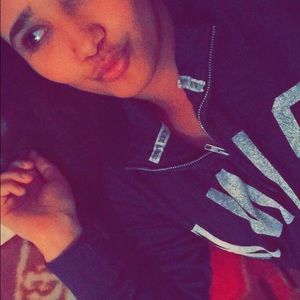 Meet your Posher, Maha