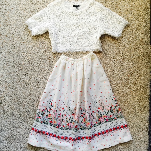 Vintage Dresses & Skirts - Vintage Floral peasant Skirt
