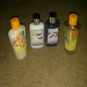 Body wash and lotion sets