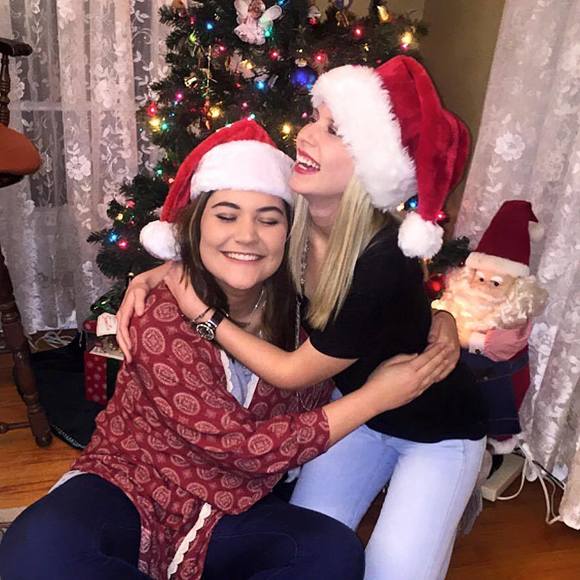 Meet your Posher, Lauralee