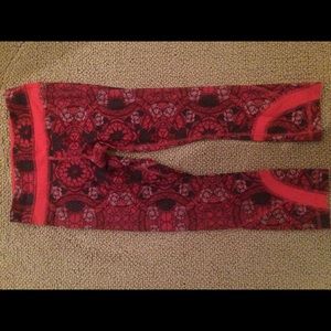 Lululemon Athletica cropped pant