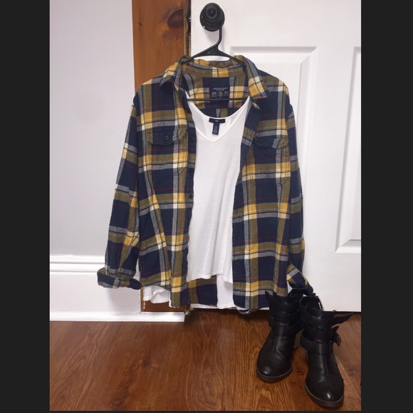 Tri-Colored Flannel 👕