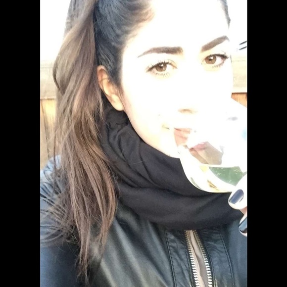 Meet your Posher, Renee