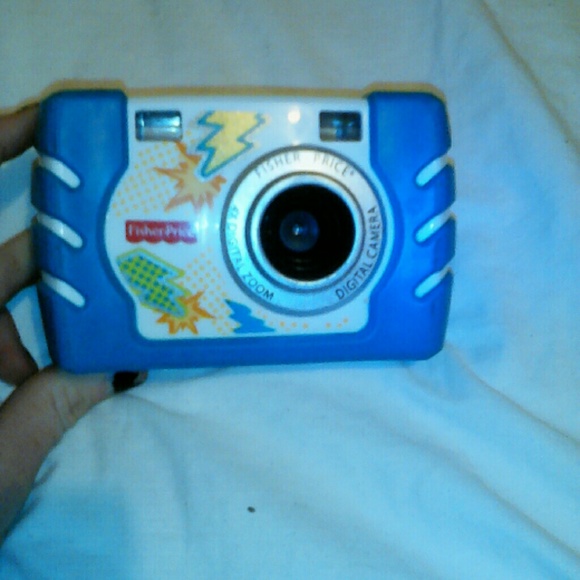 Fisher-Price Kid-tough Digital Camera - Picture 1 of 2