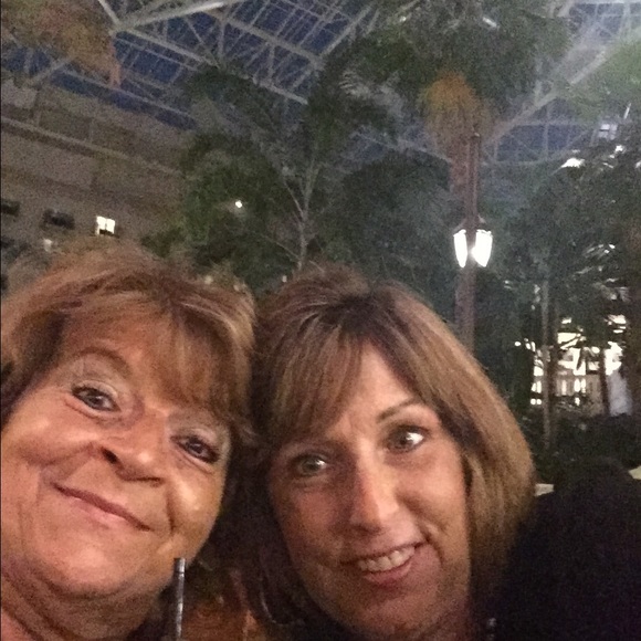 Meet your Posher, Donna